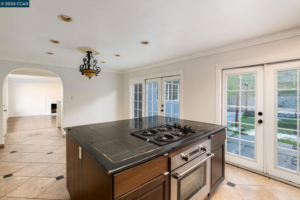 HILLTOP/FAIRMEDE - Residential