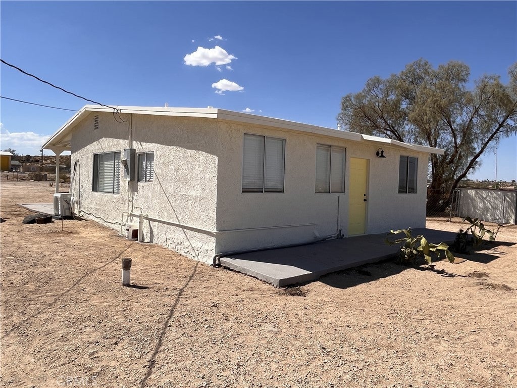 6857 Split Rock