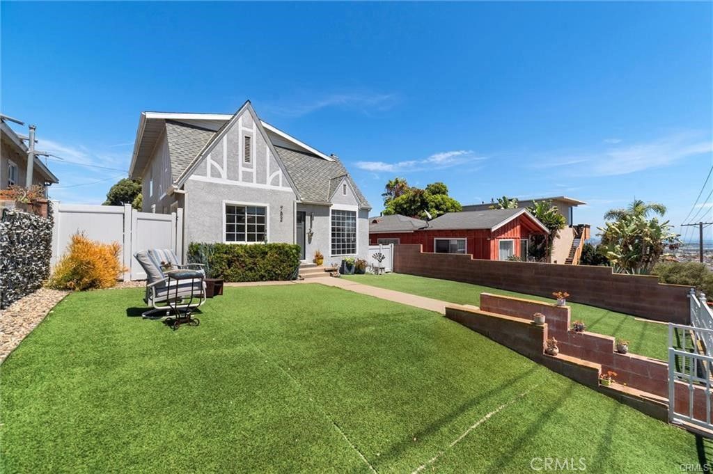 Photo of 752 W 23rd St, San Pedro, CA 90731 (MLS # PW26038972)