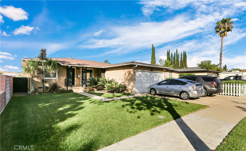 337 E Everett Place