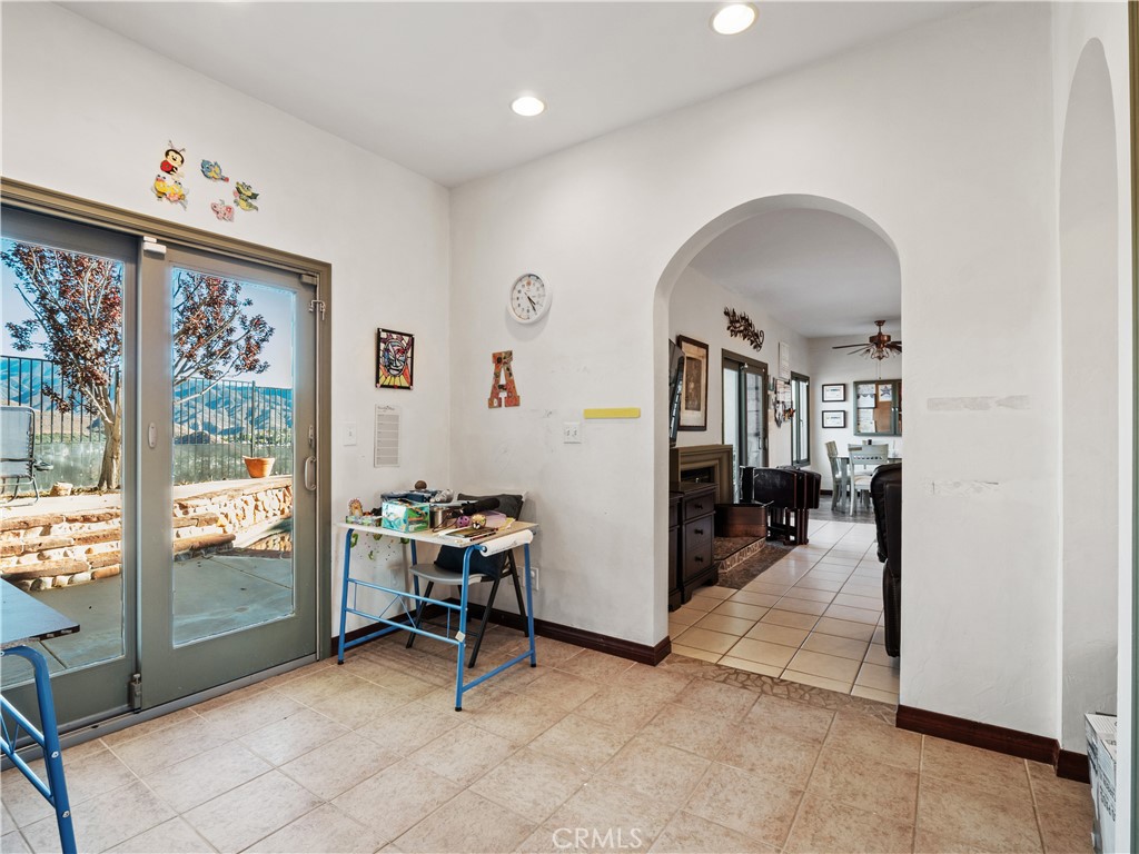 Collage (COLG) - Residential