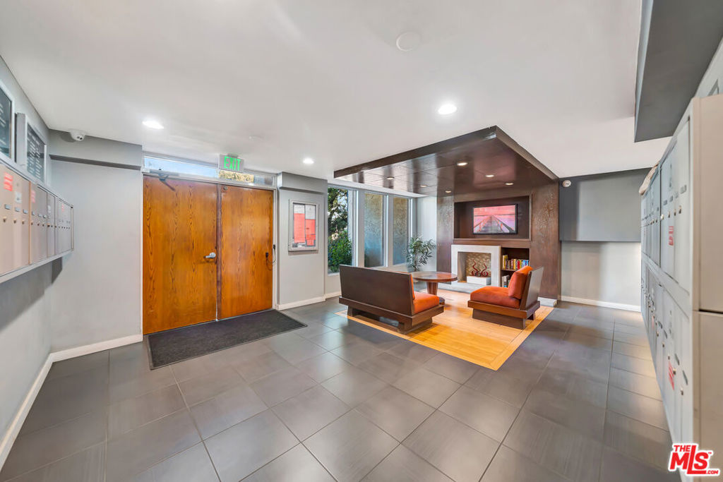 125 N Allen Avenue 115