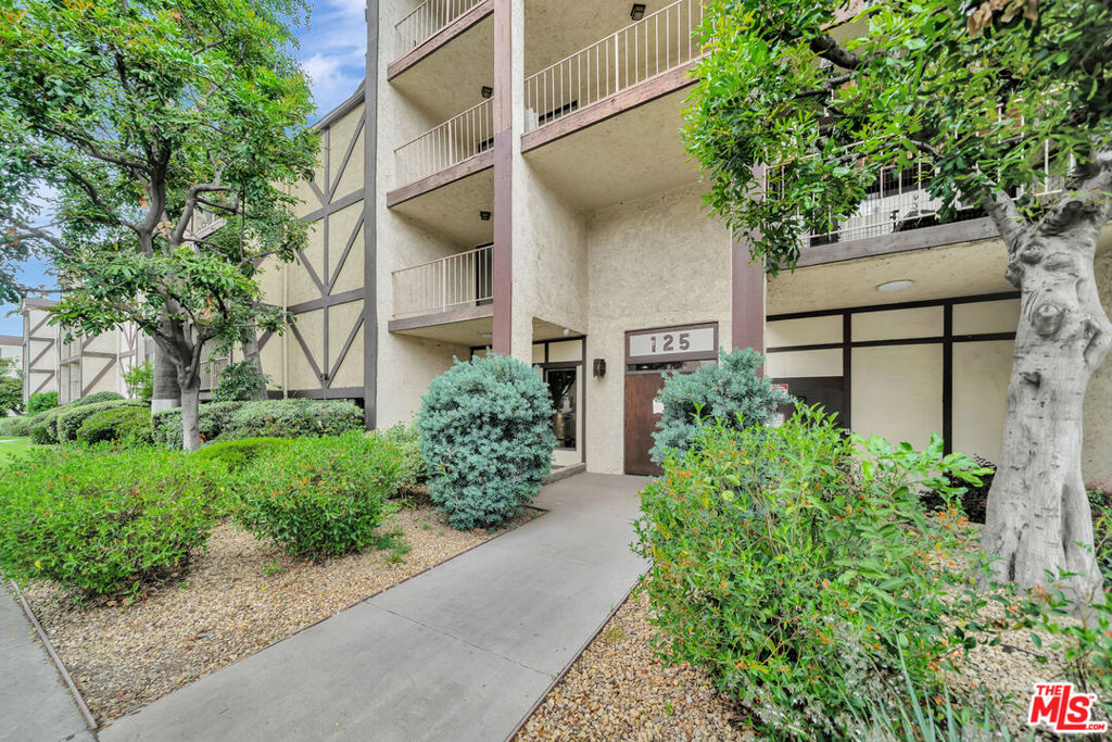 125 N Allen Avenue 115