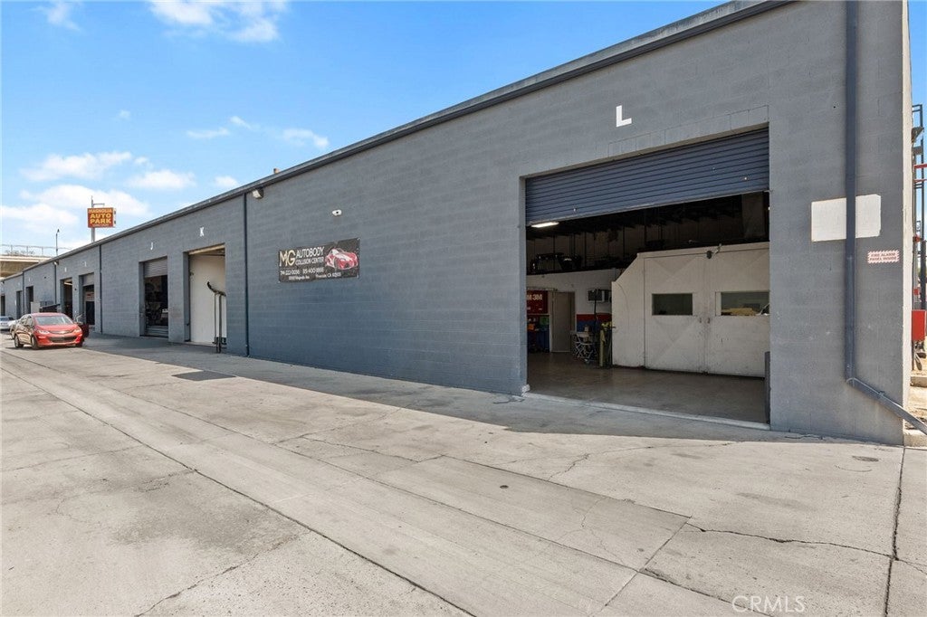 12500 Magnolia Avenue K&L