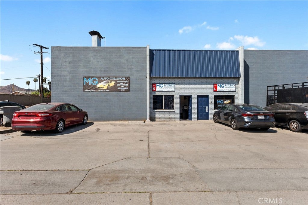 12500 Magnolia Avenue K&L