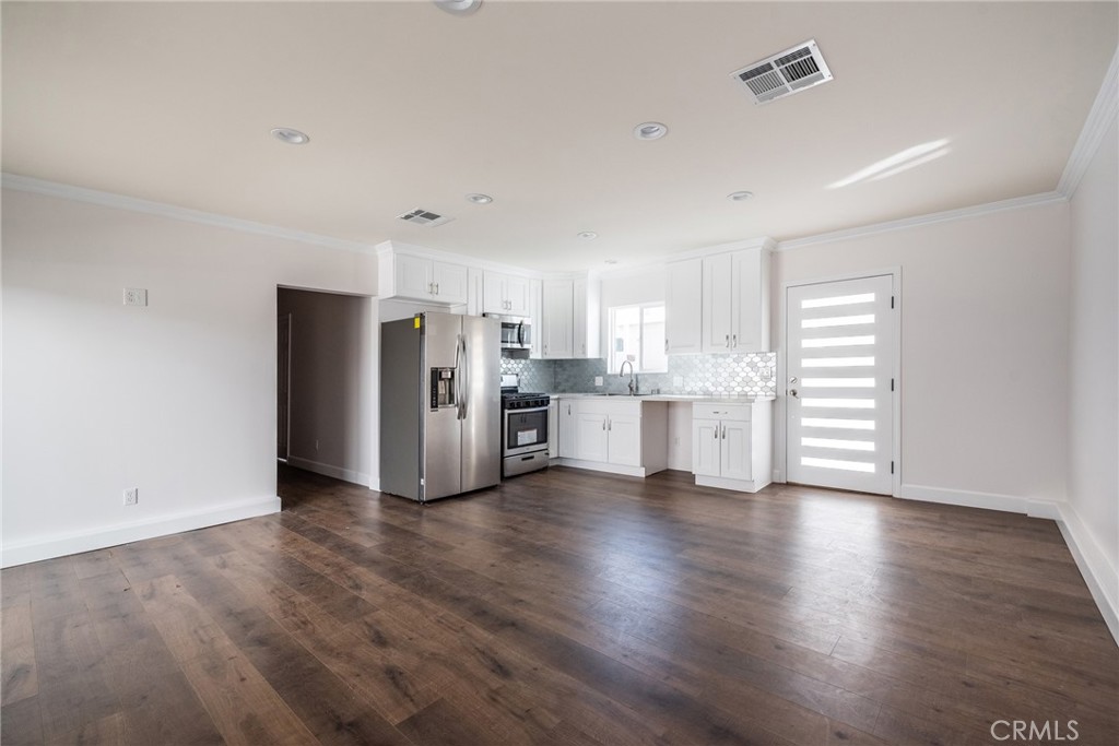 Not Applicable-105 - Residential Lease