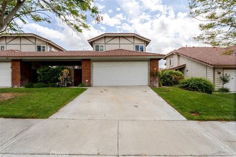 Photo of 28942 Rue Daniel, Canyon Country, CA 91387 (MLS # SR26077900)