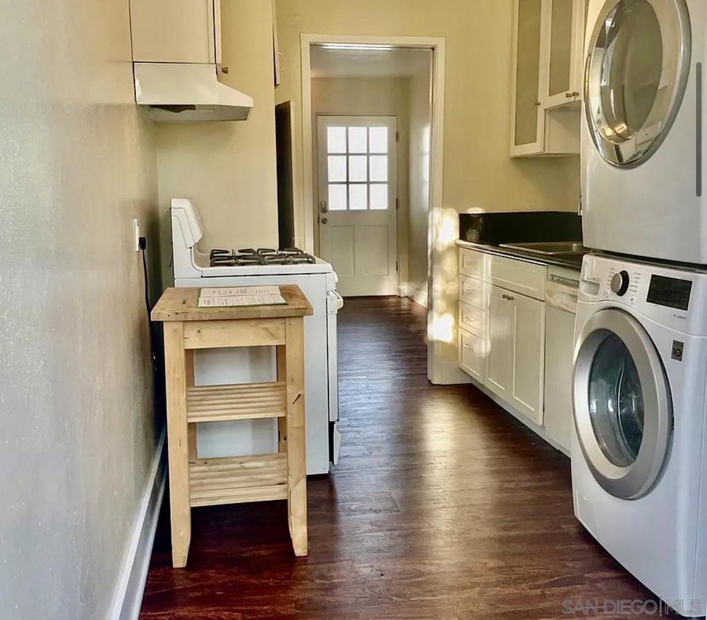 4985 89 Narragansett Ave