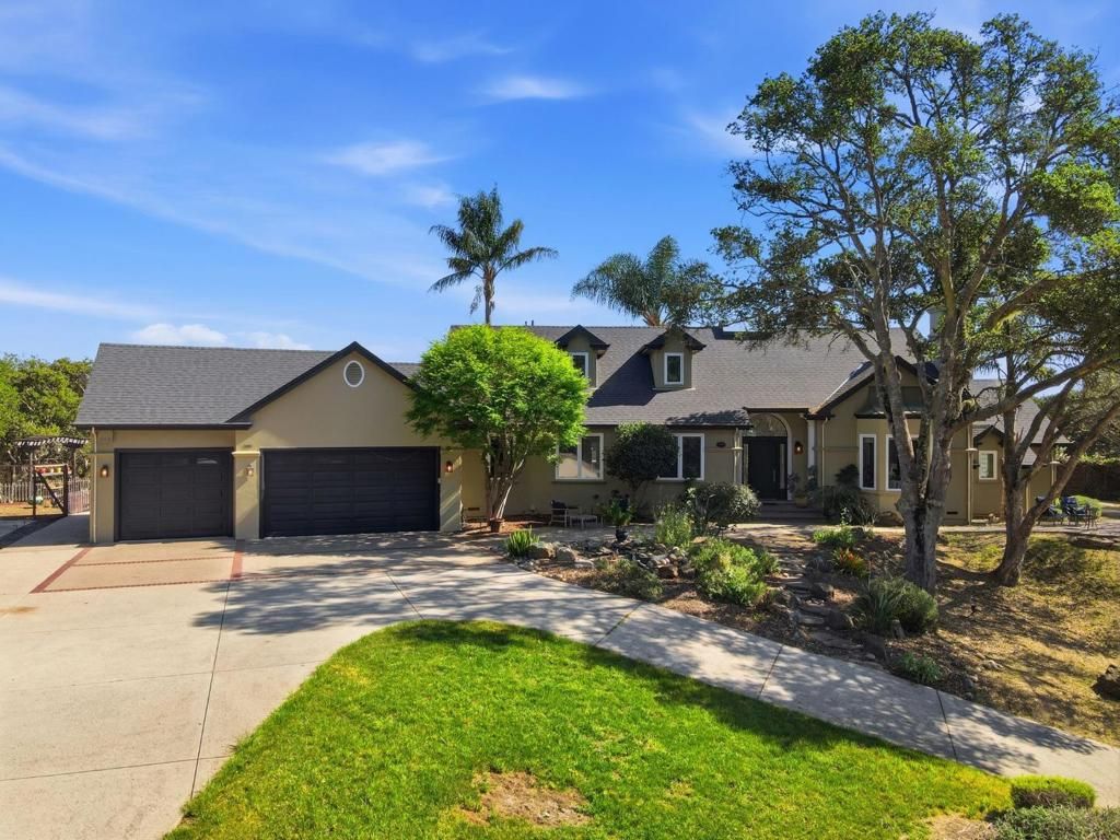 Photo of 380 Mockingbird Ridge Road, Watsonville, CA 95076 (MLS # ML82023551)