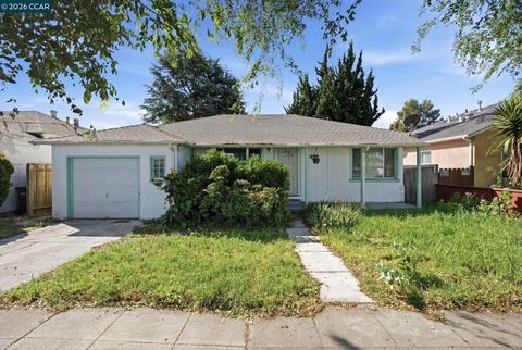 Photo of 1912 Lincoln Ave, Richmond, CA 94801 (MLS # 41132107)