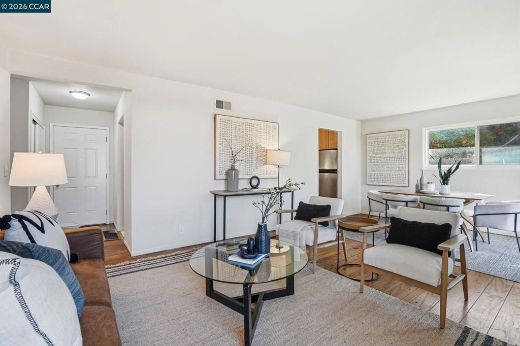 Photo of 1139 Aspen Dr Dr, Concord, CA 94520 (MLS # 41121138)