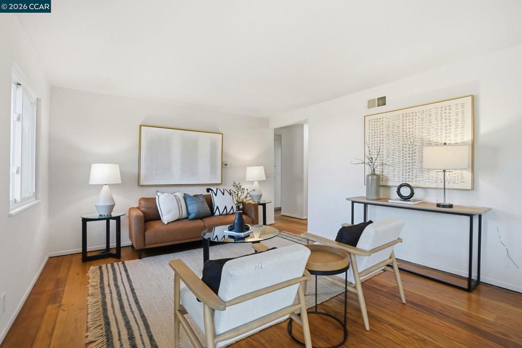 Photo of 1139 Aspen Dr Dr, Concord, CA 94520 (MLS # 41121138)