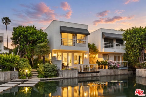 Photo of 610 Harbor Street #1, Venice, CA 90291 (MLS # 26997501)
