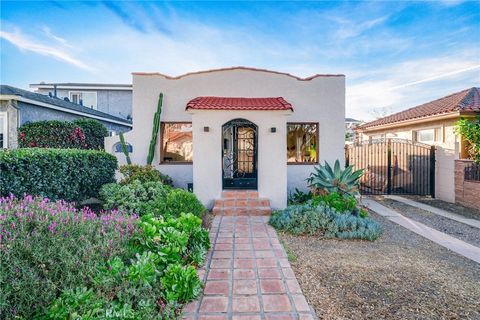 Photo of 2385 Daisy Ave, Long Beach, CA 90806 (MLS # TR26048415)