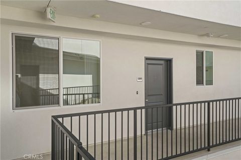 Photo of 8750 Sepulveda Boulevard #408, North Hills, CA 91343 (MLS # SR26091228)