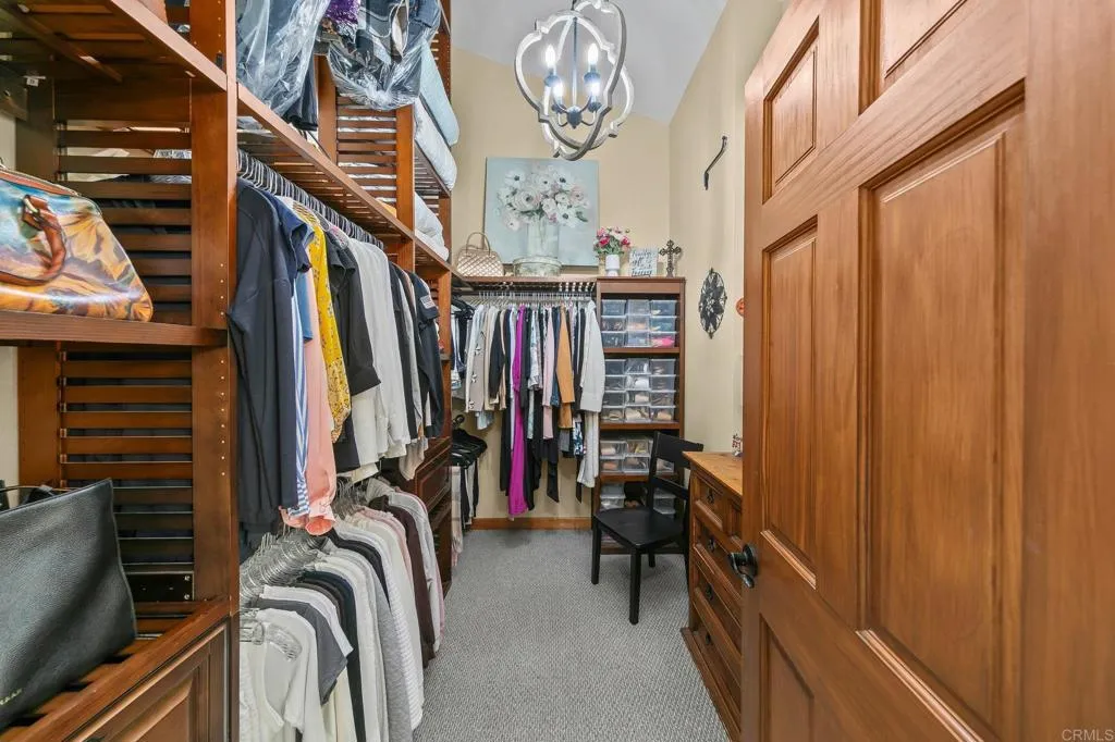 Poway, California 92064, United States, 4 Bedrooms Bedrooms, ,4 BathroomsBathrooms,Residential,Pending,215762