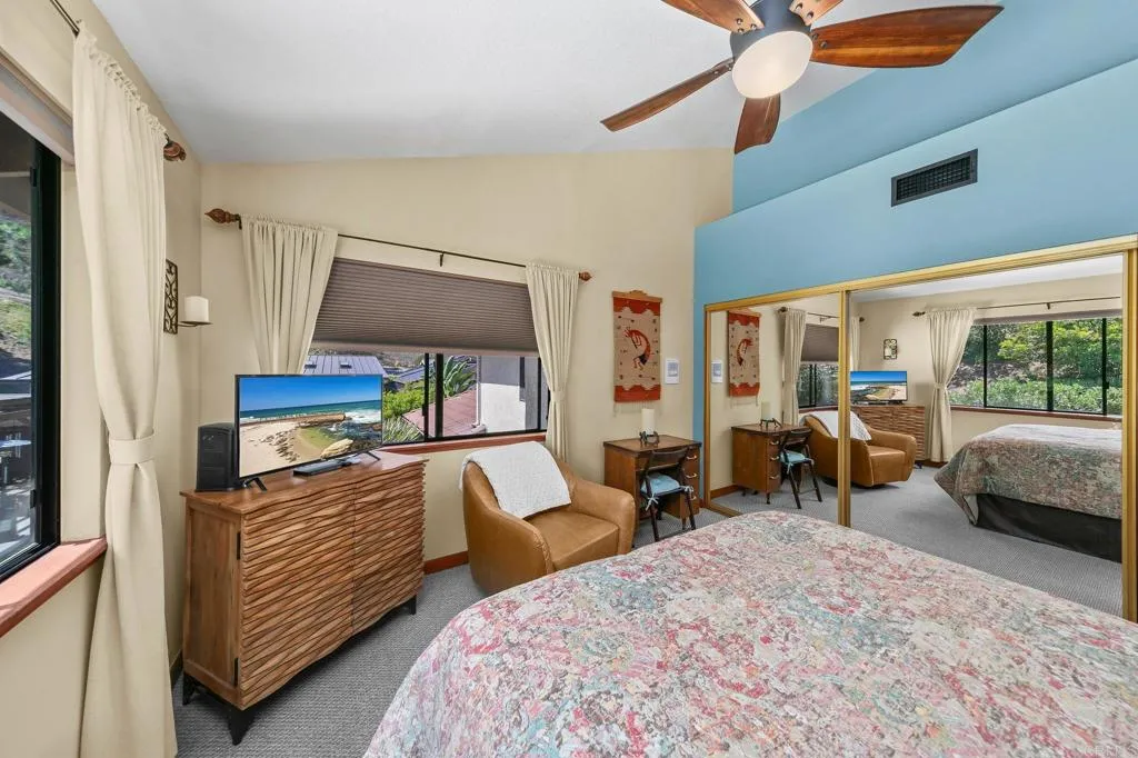 Poway, California 92064, United States, 4 Bedrooms Bedrooms, ,4 BathroomsBathrooms,Residential,Pending,215762