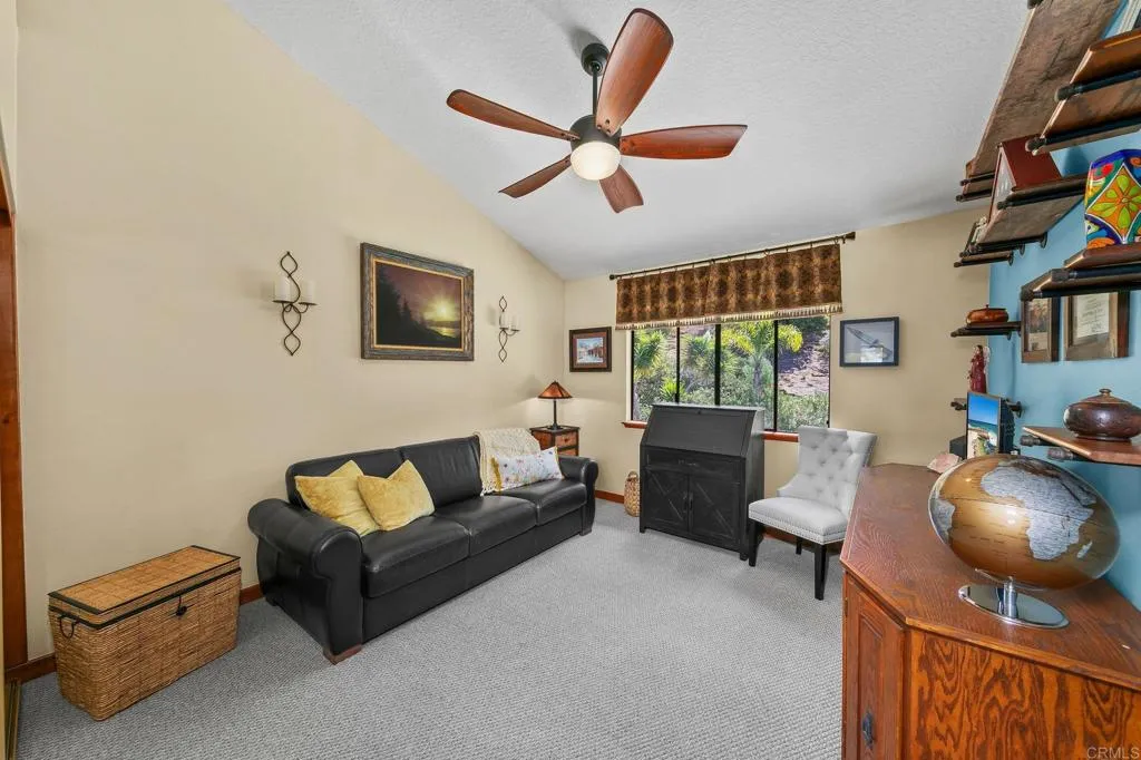 Poway, California 92064, United States, 4 Bedrooms Bedrooms, ,4 BathroomsBathrooms,Residential,Pending,215762