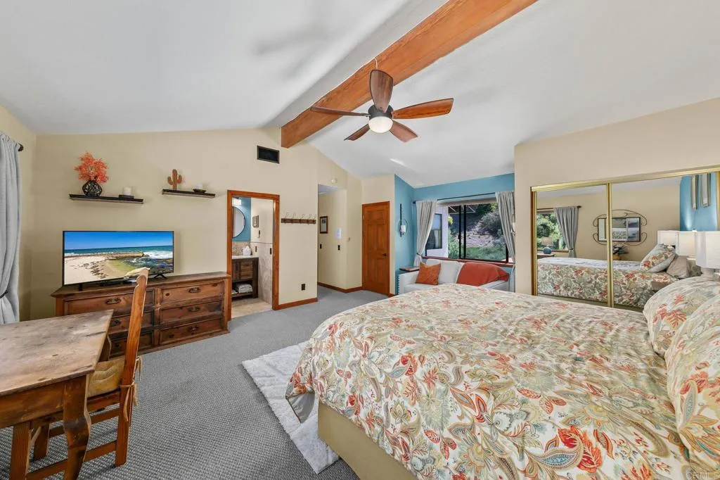 Poway, California 92064, United States, 4 Bedrooms Bedrooms, ,4 BathroomsBathrooms,Residential,Pending,215762