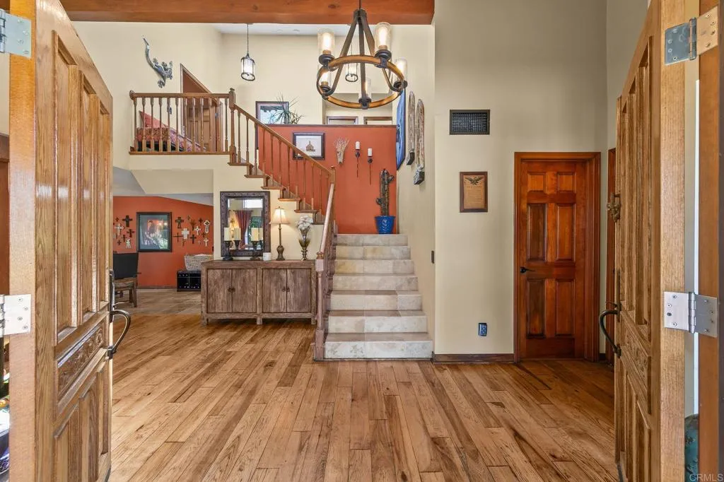 Poway, California 92064, United States, 4 Bedrooms Bedrooms, ,4 BathroomsBathrooms,Residential,Pending,215762