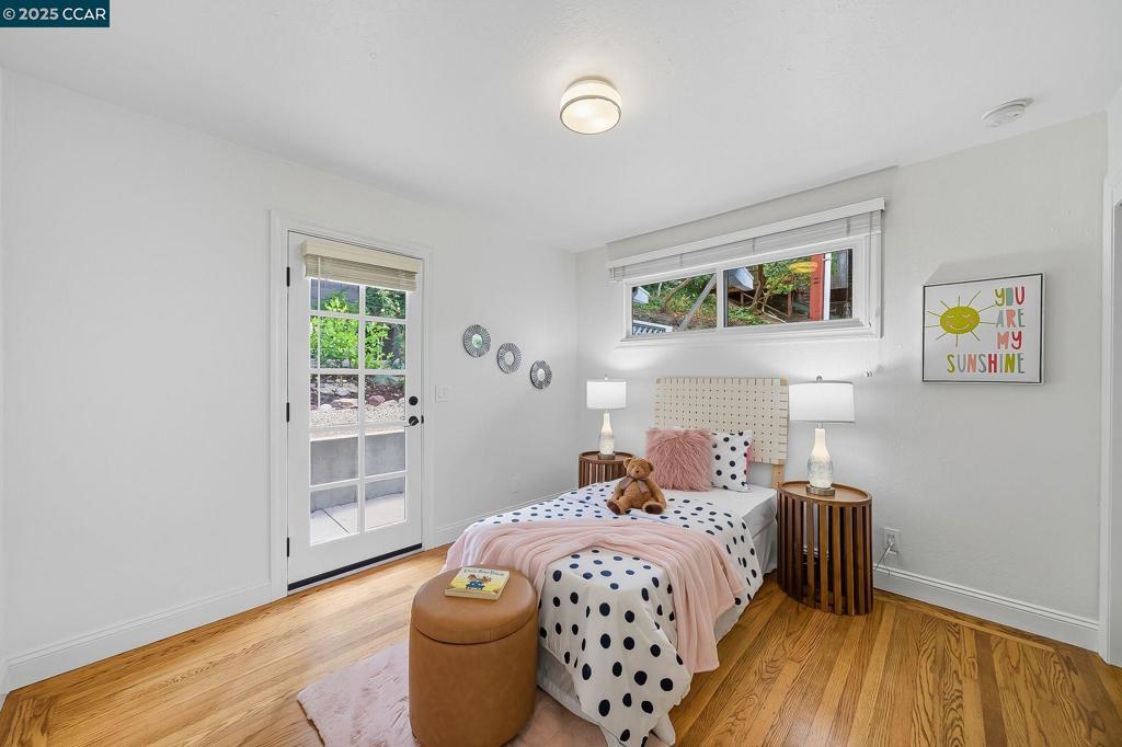 OAK SPRINGS - Residential