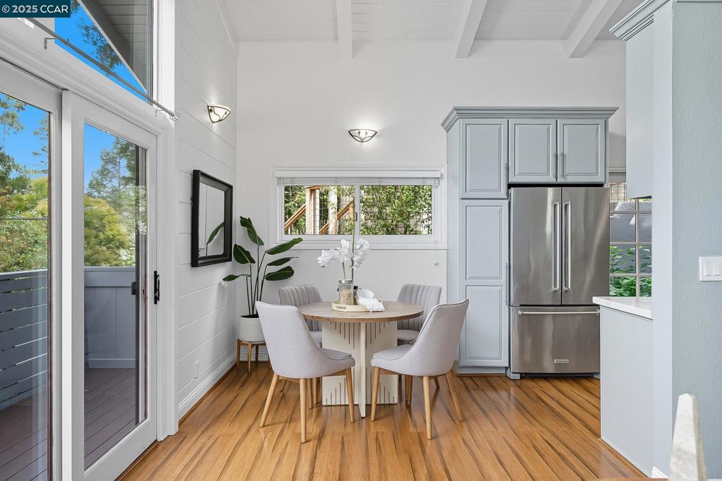 OAK SPRINGS - Residential