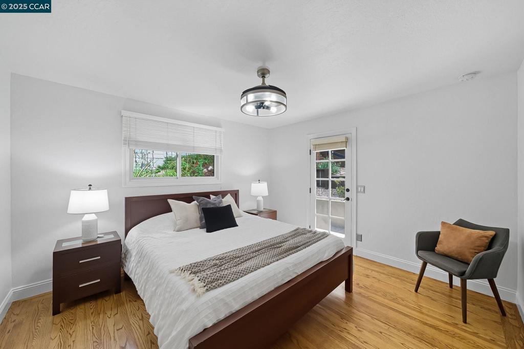 OAK SPRINGS - Residential