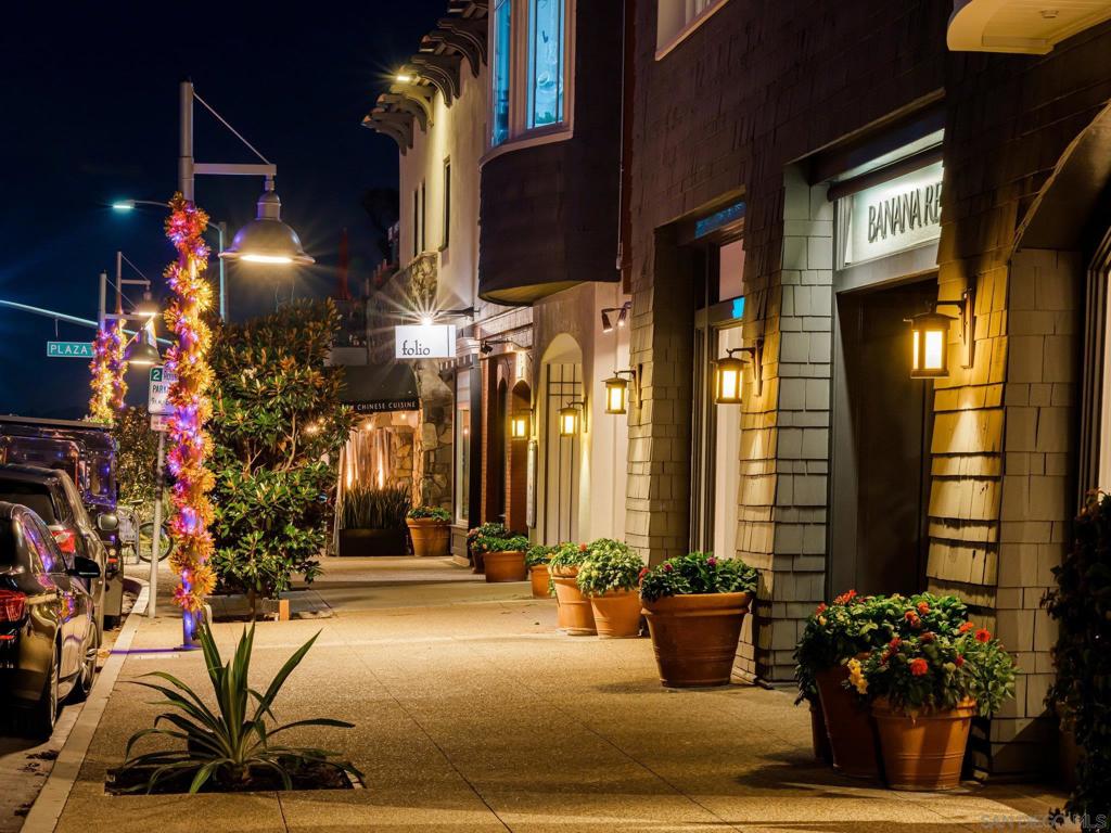 Del Mar - Residential