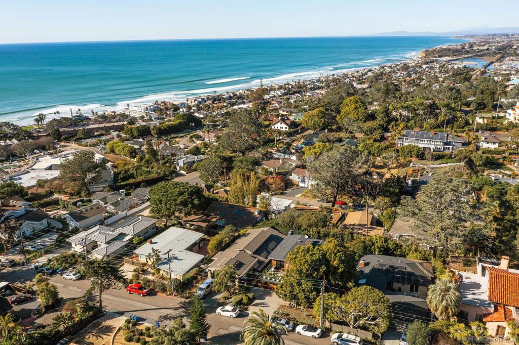 Del Mar - Residential