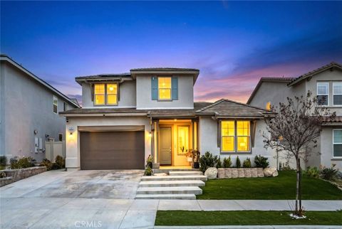 Photo of 28532 Songbird Way, Canyon Country, CA 91350 (MLS # SR25281361)