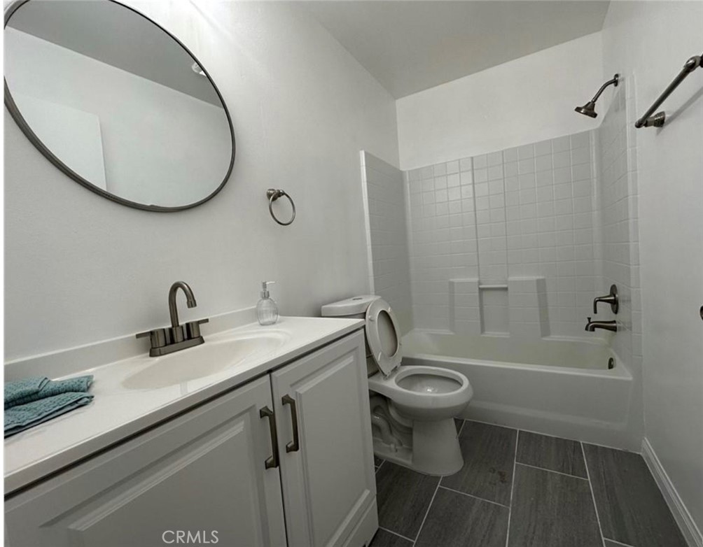 Cinnamon Tree Condominiums (CNTC) - Residential