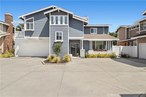 Photo of 132 E 23rd Street, Costa Mesa, CA 92627 (MLS # NP26101396)