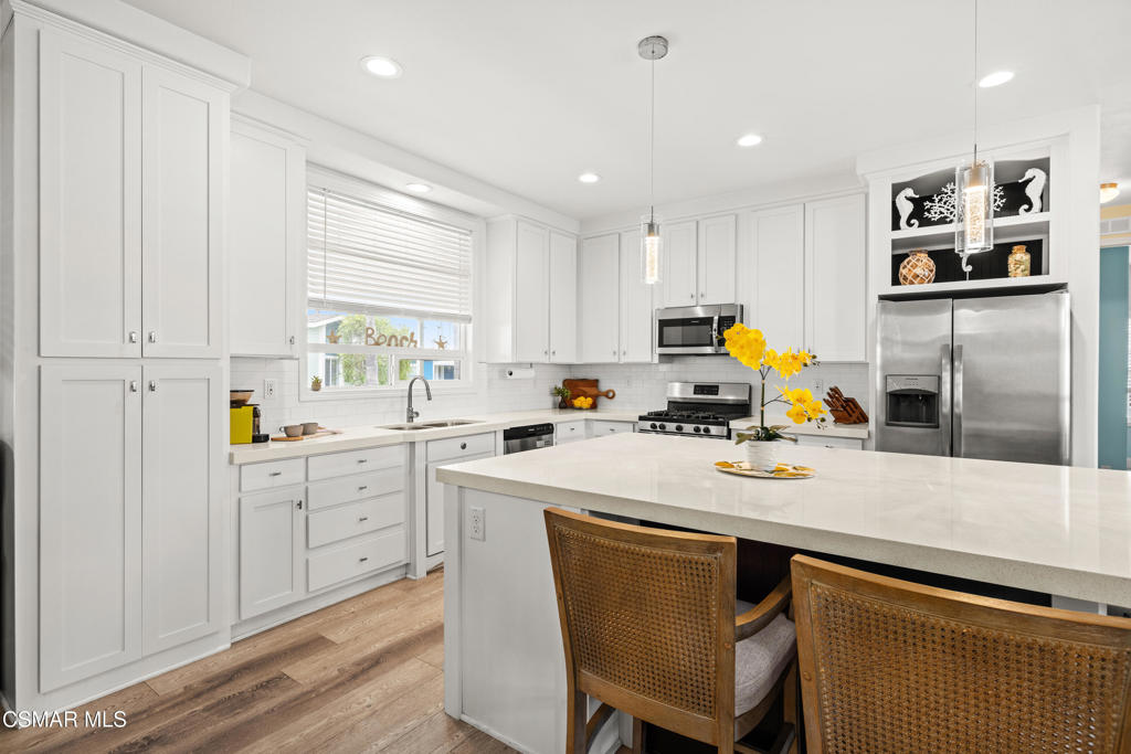 Properties 1215 Anchors Way Drive 9