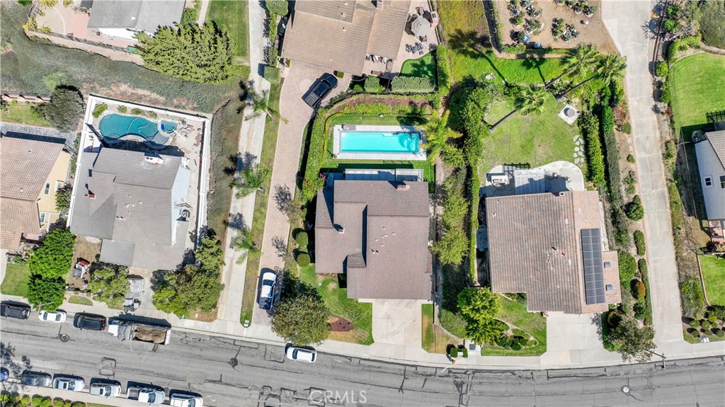 562 S Covered Wagon Trail