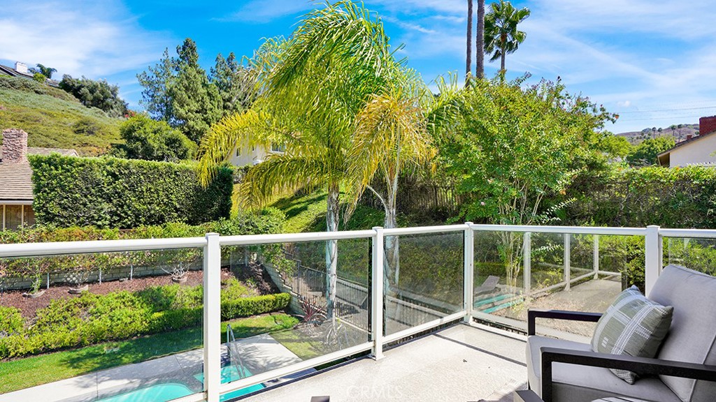 562 S Covered Wagon Trail