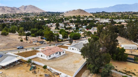 Tiny photo for 5505 Norwood Avenue, Riverside, CA 92505 (MLS # IV26196637)