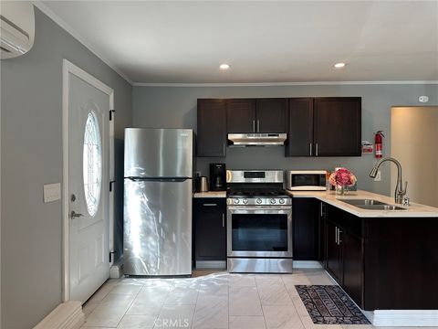 Photo of 23003 Brenford, Woodland Hills, CA 91364 (MLS # SR26069121)