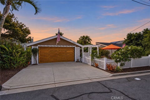 Photo of 27056 Calle Juanita, Dana Point, CA 92624 (MLS # OC26214680)