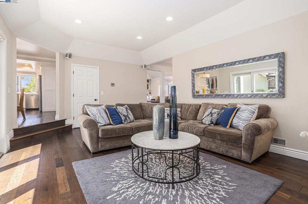 PLEASANTON - Residential