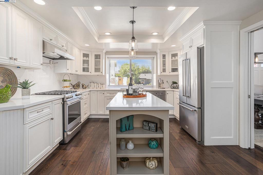 PLEASANTON - Residential