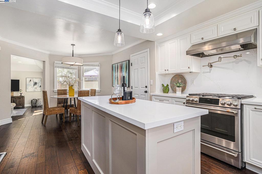 PLEASANTON - Residential