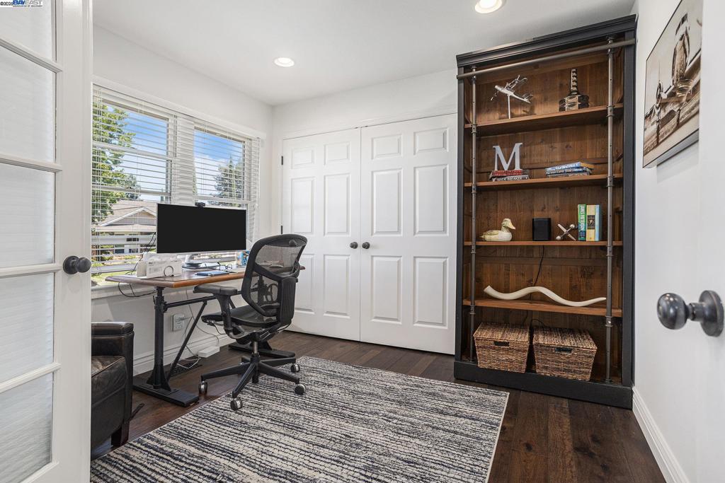 PLEASANTON - Residential