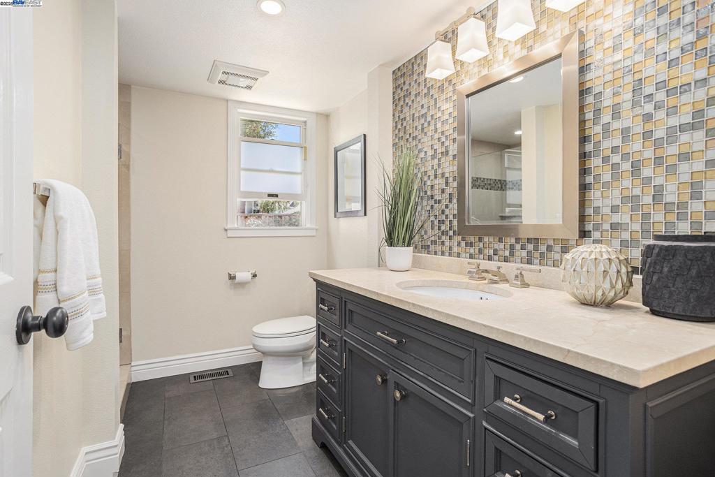 PLEASANTON - Residential