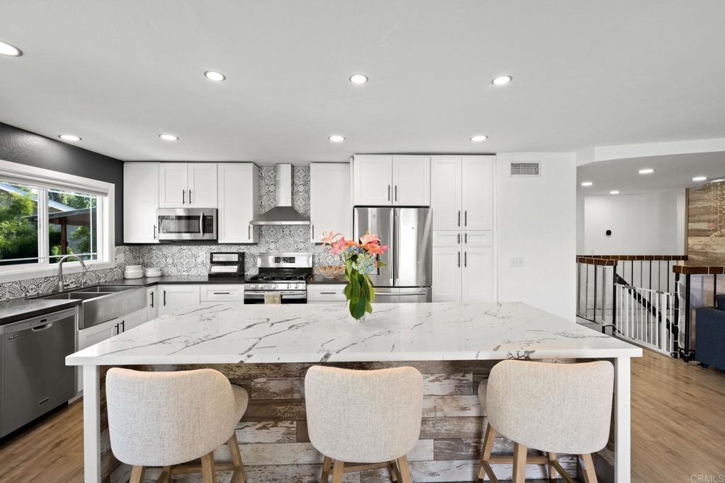 2548 Katherine Court