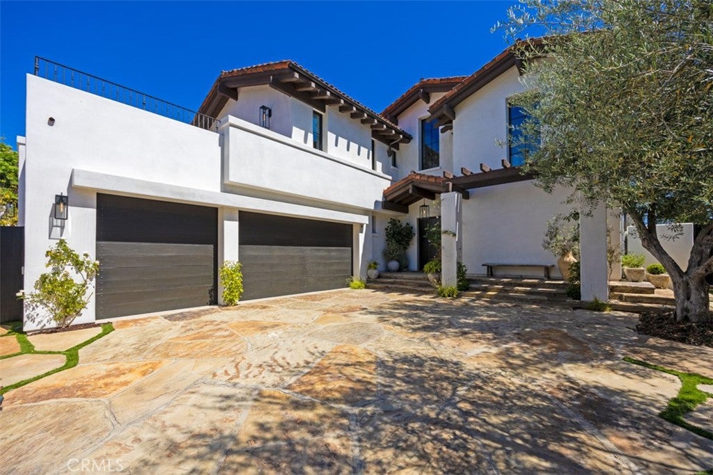 16 Pelican Point