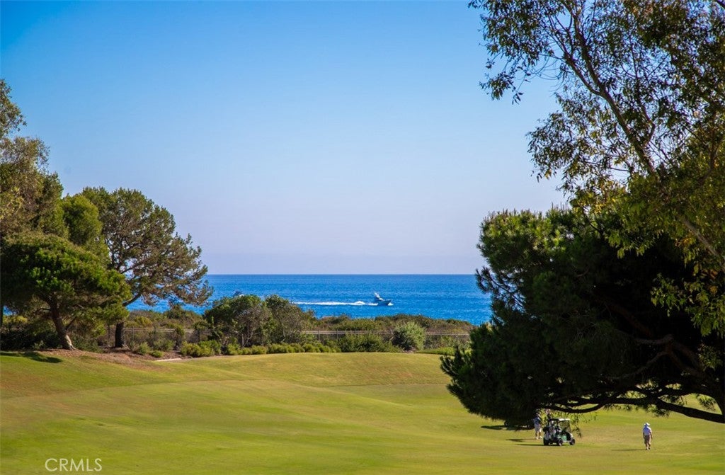 16 Pelican Point