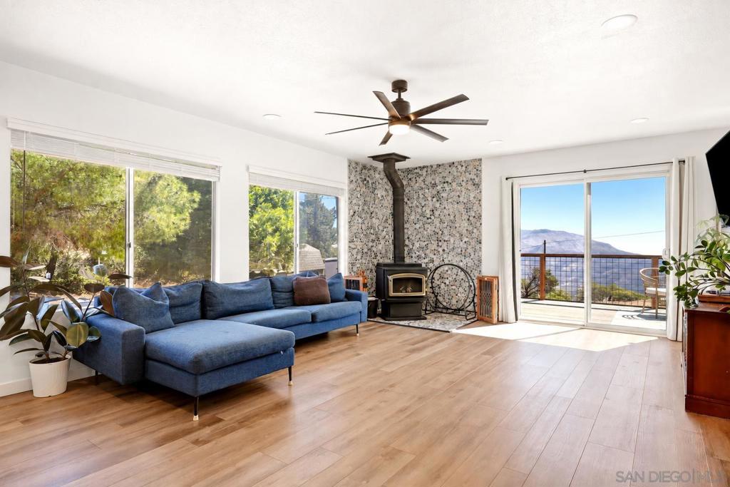 3250 Salton Vista Drive