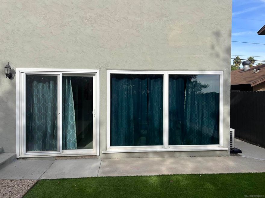 Magnificent FURNISHED STUDIO in San Carlos, Totally Upgraded, Newer Kitchen, Newer Bath, Newer Flooring, Newer Microwave, Newer Refrigerator, Combo WASHER & DRYER, Air Conditioning, Exclusive Use Yard. Street Parking Only.  ALL UTILITIES ARE INCLUDED.  (Please preview this rental prior to submitting an application).