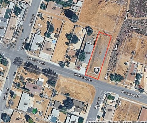 1301 W Pottery Street Lake Elsinore CA 92530