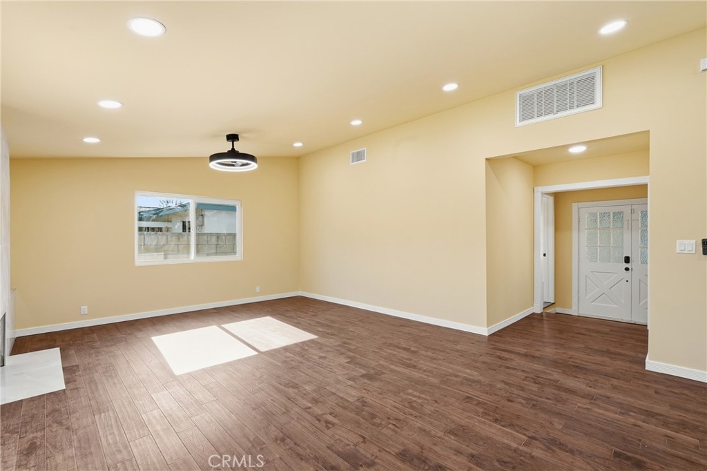 8008 Greenbush Avenue